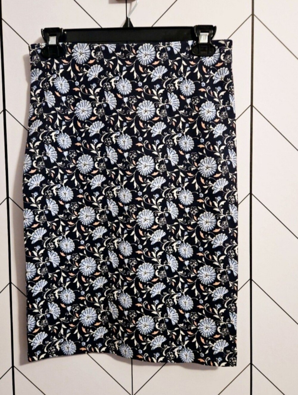 NWT LOFT Navy Floral Stretchy Pencil Skirt, Petite XS